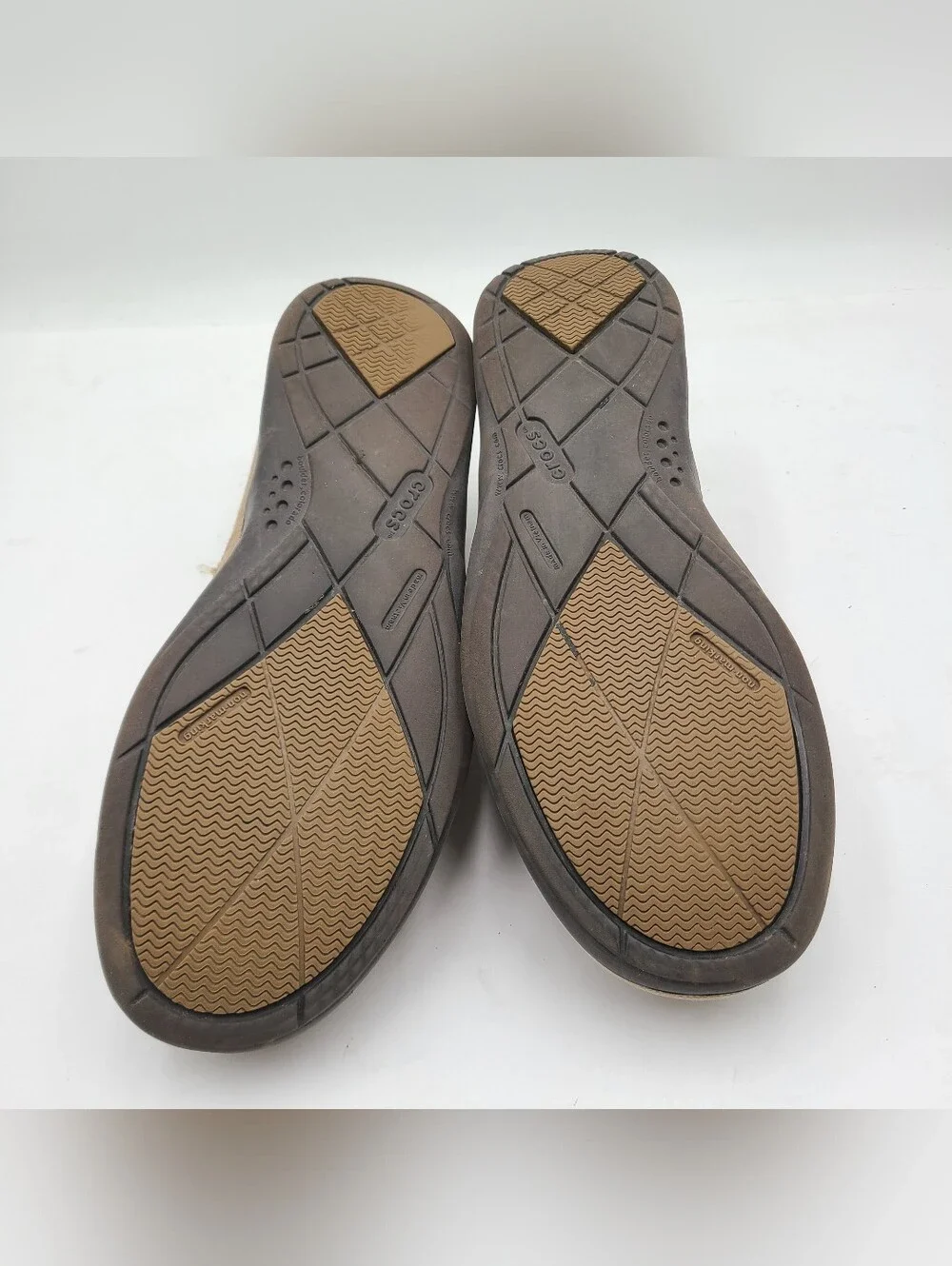 B41 Crocs Men's Walu Slip-On Loafers Shoes Khaki Boat Sneaker Size 12